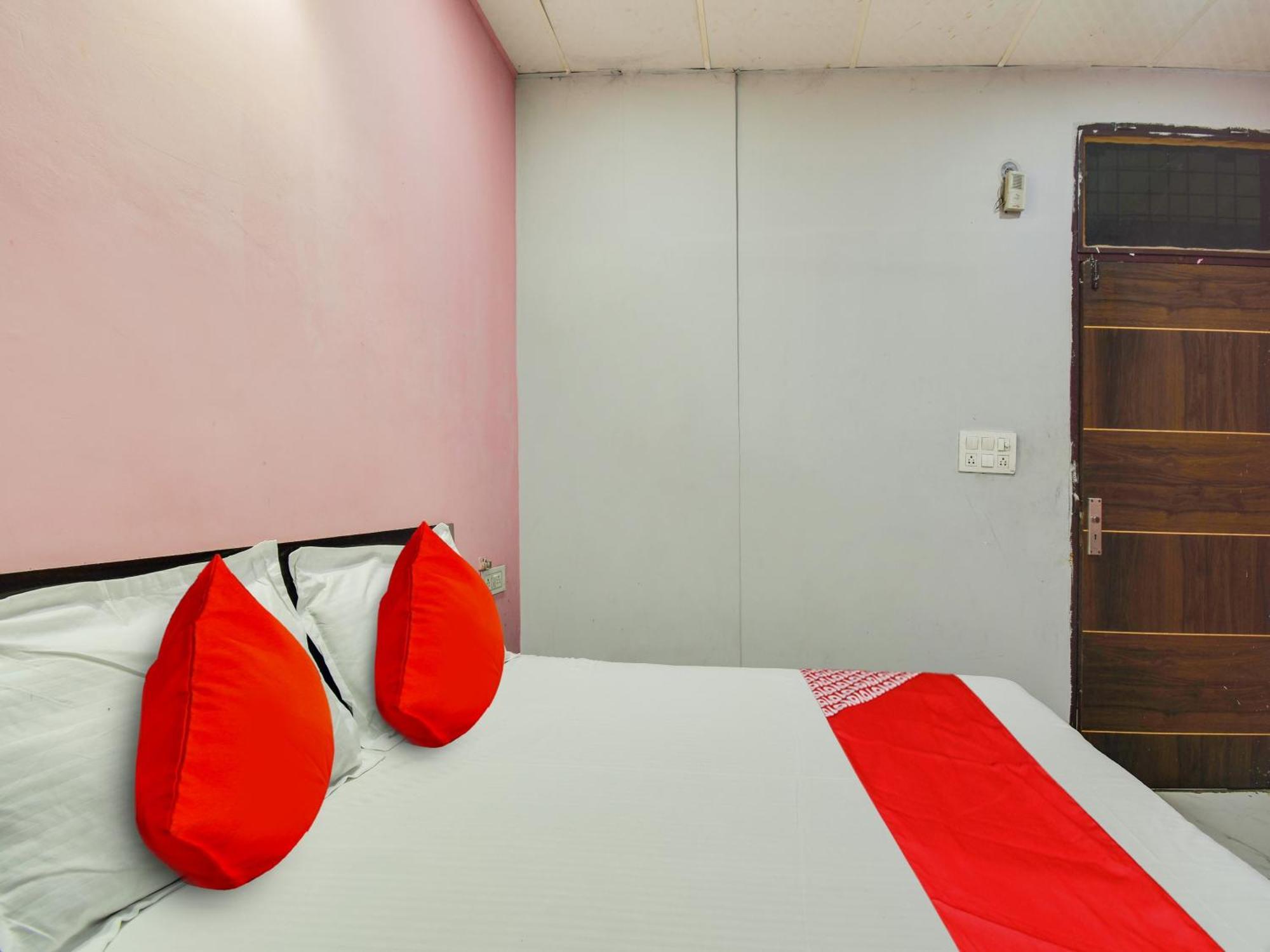 Hotel O Dev Residency New Delhi